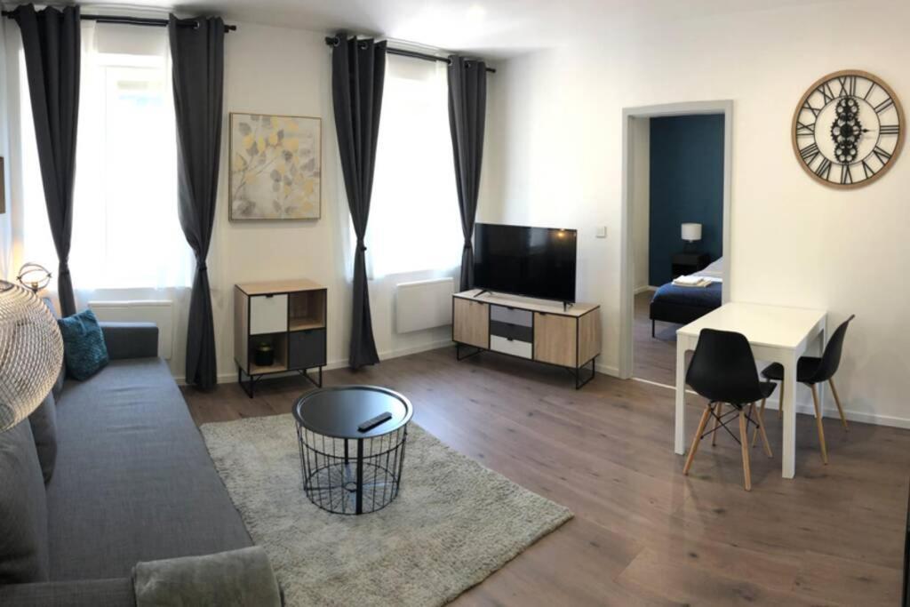 Appartement S'capades Mulhouse - Rénové 2021 - Wifi/Netflix Extérieur photo